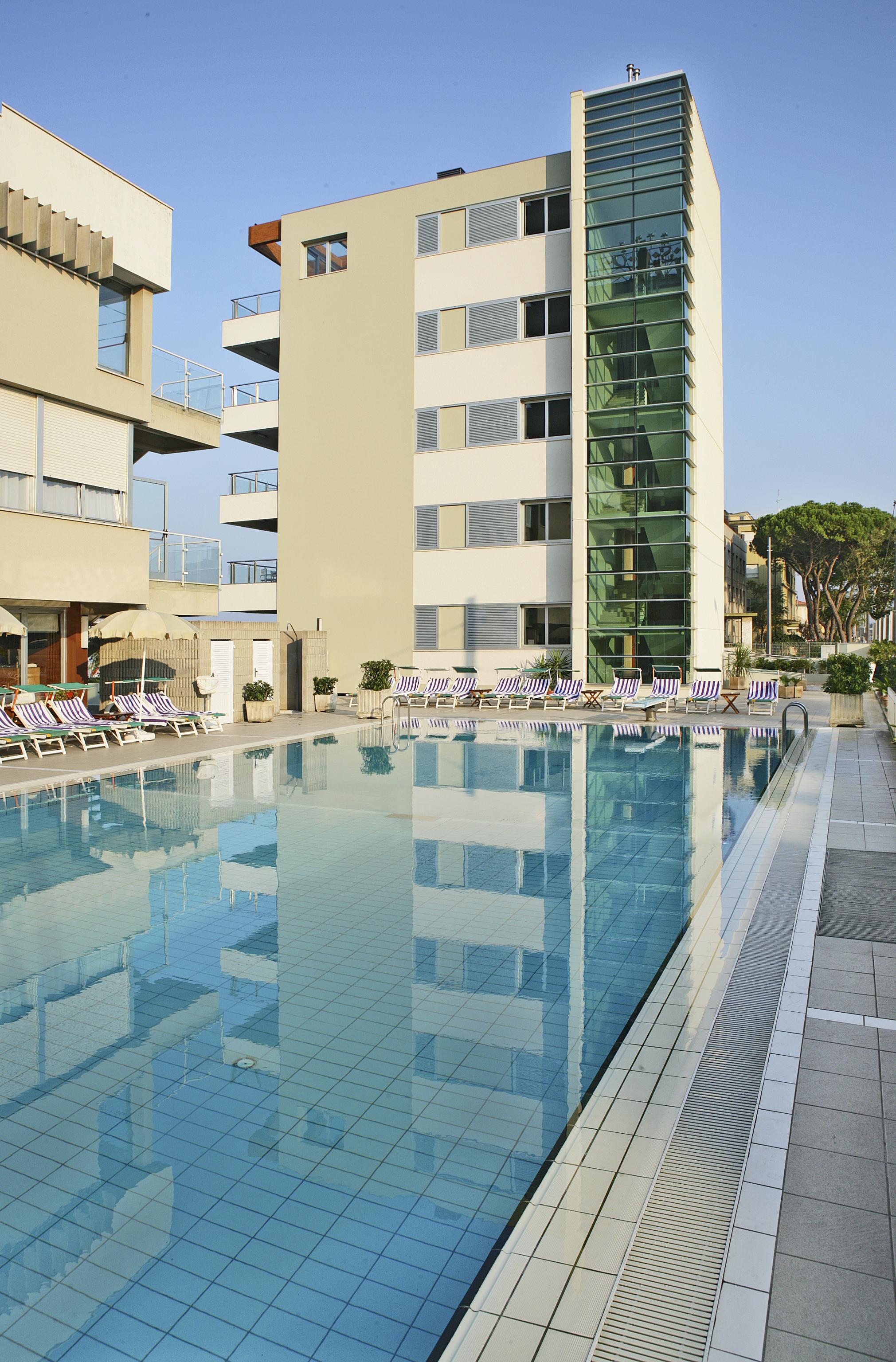 Ascot & Hotel 4*