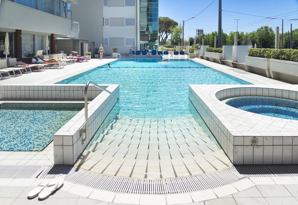Ascot & Hotel Rimini