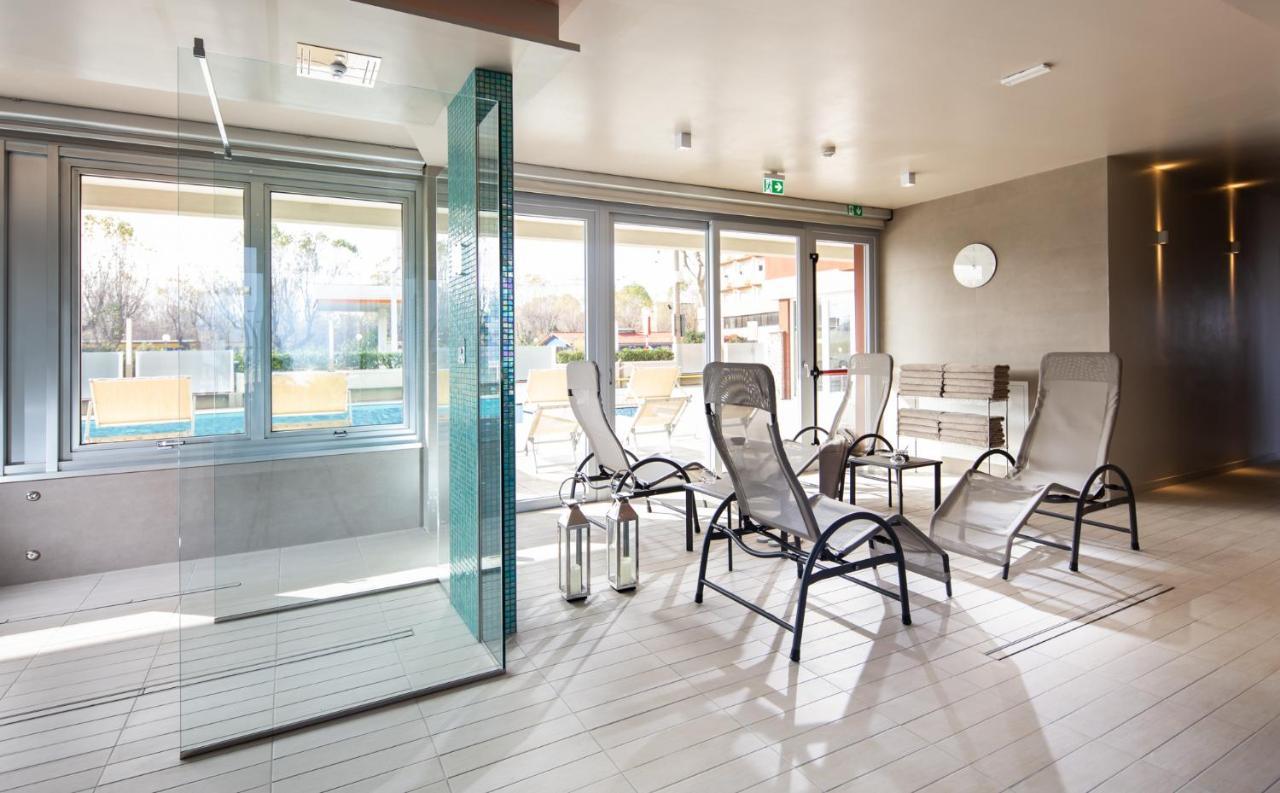 Hotel Ascot & 4*
